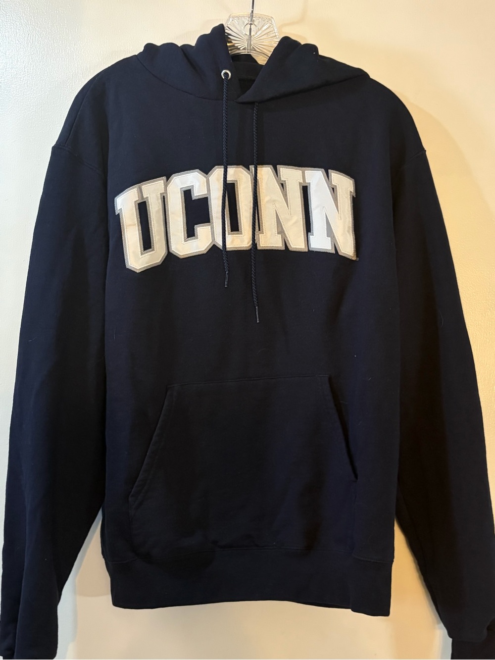 UConn Huskies Hoodie Champion Men’s Sz Small